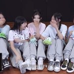 아니 뉴진스 <b>뮤비리액션</b>보는데 웃겨죽을거같음