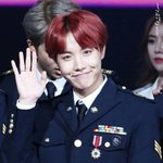 방탄 제이홉 <b>낫투데이</b> 제복