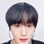 얘들아 윤현석 흑발했다…