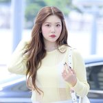 일본 <b>간사이</b> 컬렉션 런웨이에 선 빌리