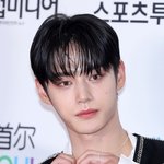<b>김지웅</b>은 영상이 더 ㅅㅌㅊ네