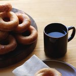 커피 앤 도넛 (feat. 진 <b>to</b> the 리)