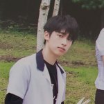 얘 ㅈㄴ잘생기지 않았냐