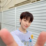 너네 <b>타쿠</b>토 봤냐