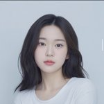 이거 <b>살짝</b> 김민주 닮았지않음?