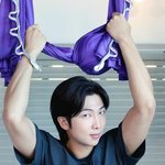 달려라 방탄 <b>알</b><b>엠</b>