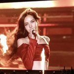 예전엔 <b>리사</b>가 젤 존재감 작다고 생각했는데