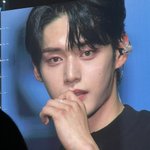 근데 <b>김지웅</b> 잘생겼다
