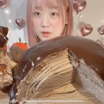 크림 많은 꾸우덕한 크레이프 <b>케이크</b> 먹고싶다
