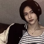 근데 원빈 약간 현진도 닮음