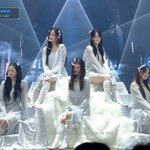 [모두드루와] 뉴진스 <b>겟업</b> 무대 분위기 넘 취저다