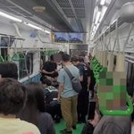 지하철 2호선 <b>열차</b>서 흉기 휘두른 50대 남성 체포…2명 경상