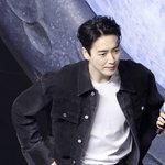 나도 몸매는 ㄹㅇ 개좋은데 알아주는 사람 없어서 <b>속상</b>