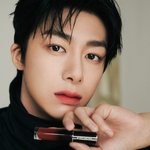 <b>지방시</b> 뷰티 새 뮤즈 된 몬엑 형원 싱글즈 화보