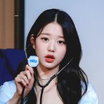 귀엽다고만 말하기엔 뭔가 <b>부족</b>해