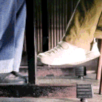 무빙에서 보라색이 많이 나왔던 이유