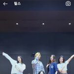 방탄 뷔 <b>왼쪽</b>이 혜인이야? 사진 봐주라