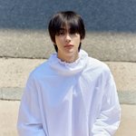 <b>엔톤</b>은 머리만 바꾸면 과거 얼굴 나올거같은데