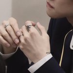 투바투 연준 갓벽한 <b>손톱</b>관리