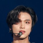 내년 25살 되는 남자아이돌