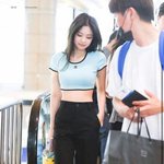 제니 <b>사복</b>