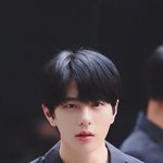 얘들아 이분 누구야?