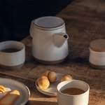 <b>나른</b>한 오후 차 한잔하세요