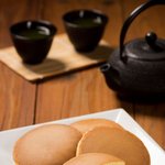 둥글 납작 <b>도라</b>야끼 맛있어