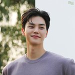 <b>미소</b>가 참 로맨틱해