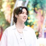방탄 슈가 인기가요 옛<b>투</b>컴