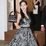 오늘자 지수 레이디 <b>디올</b> 행사