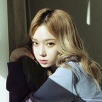 긴머리 윈터를 <b>모아</b><b>모아</b>
