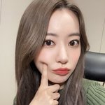 근데 <b>유나</b>랑 사쿠라