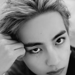 방탄 <b>뷔</b> 사진 올라왔는데