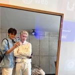 <b>리키</b> 김규빈 거울셀카 떴다