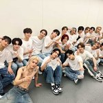 오늘 오사카 엔시티 네이션 <b>단체사진jpg</b>