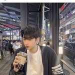 인스타에서 이 사람 <b>포샵</b> 왜케 잘함 ㅋㅋ