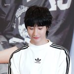 라이즈 앤톤 뭔가 애가 <b>여유</b>롭다