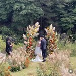 [이것좀봐줘] <b>가을</b>이라서 웨딩 컨셉 이렇게 하는 거 이상한가요?