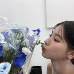 얼굴 보면 그냥 <b>웃음</b>만 나옴