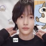 [라이즈] 원빈 오늘 영통 <b>뒷머리</b> 없길래 벌써 자른줄알고 놀랐는데