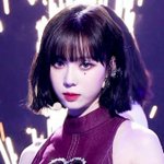 [이것좀봐줘] 이 둘 중에 누구 얼굴이 되고 싶어?
