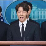 방탄 제이홉 <b>White</b> House 220601