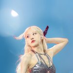 블핑 로제 이번 콘서트 <b>의상</b>