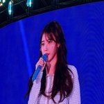 아이유 어제자 훈녀스킬 봐