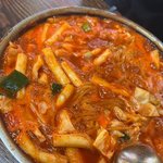 [댓글부탁해] 이런 식당에서 낮술하자고 하는 소개팅녀 어떰 소주 <b>세병</b>마심