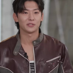 ??? : <b>현대사회</b>가 칭찬에 너무 야박한 거 아니에요?