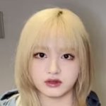 <b>리즈</b> 왤케 이뻐짐??