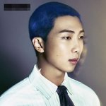 진짜 모델 같은 <b>방탄소년단</b> 알엠 보테가베네타 화보컷