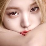 금발로 변신한 장원영